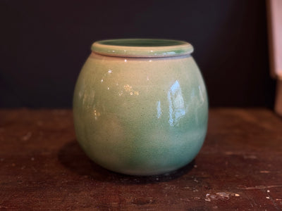 Urn Glossy Green rounded